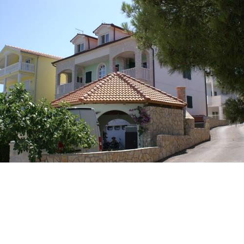 Apartment Rogoznica 4255b