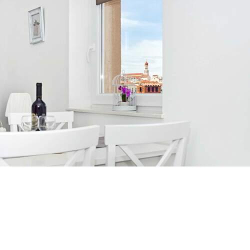 Apartment Roman