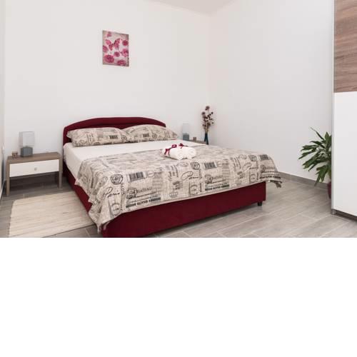 Apartment Romana