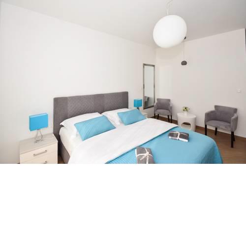 Apartment & Room Ladisic