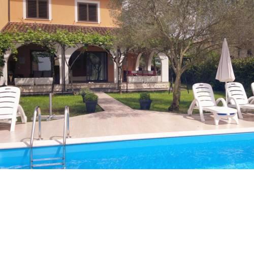 Apartment Rozac 7065a