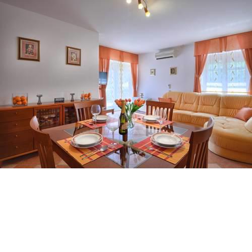Apartment Rozi