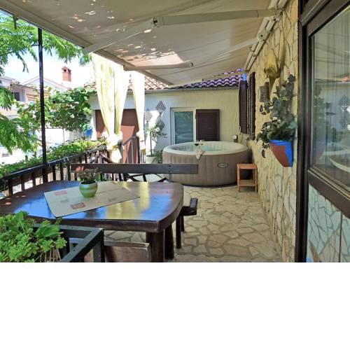 Apartment Rozi