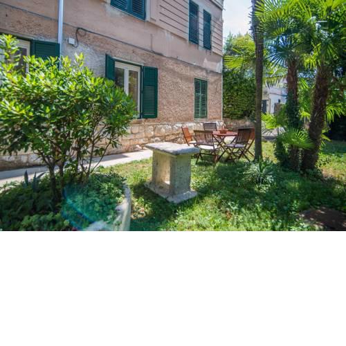 Apartment Runko in Villa Emilia