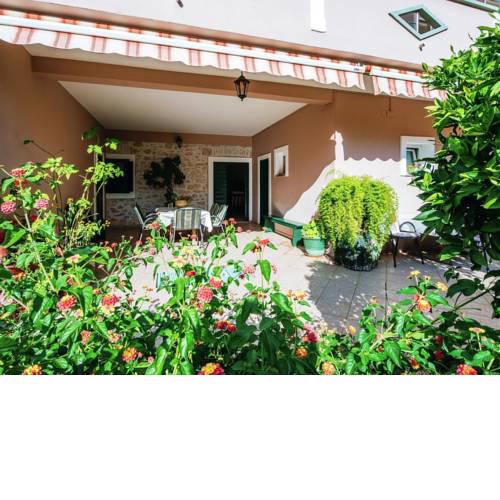 Apartment Rustico