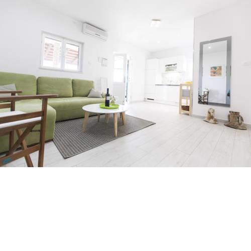 Apartment Seget Vranjica 1037b