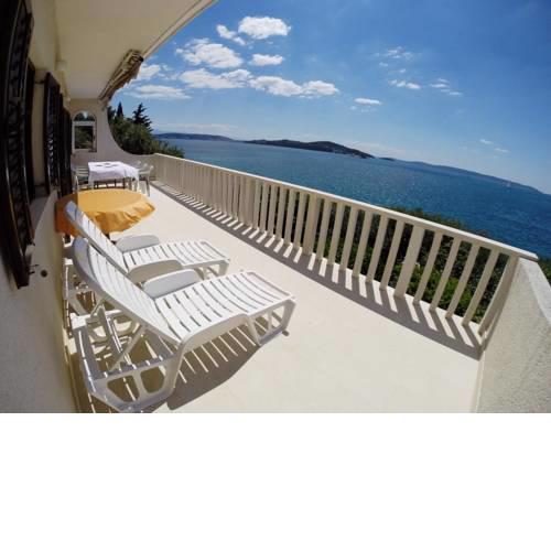 Apartment Seget Vranjica 941b