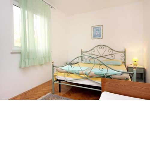 Apartment Selce 2383a