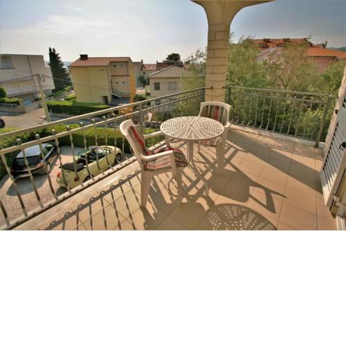 Apartment Selce 5481a
