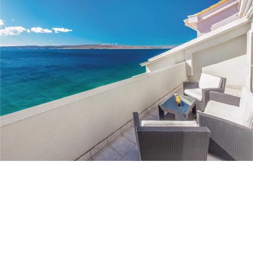 Apartment Selce with Sea View 06