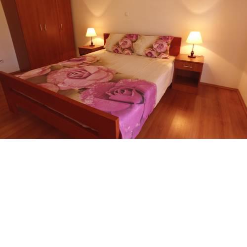 Apartment Semren
