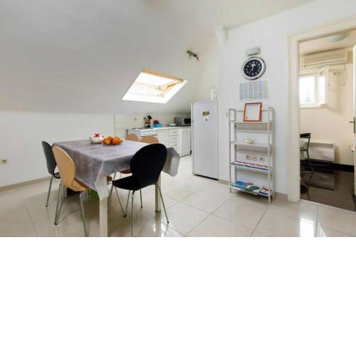 Apartment Shufit