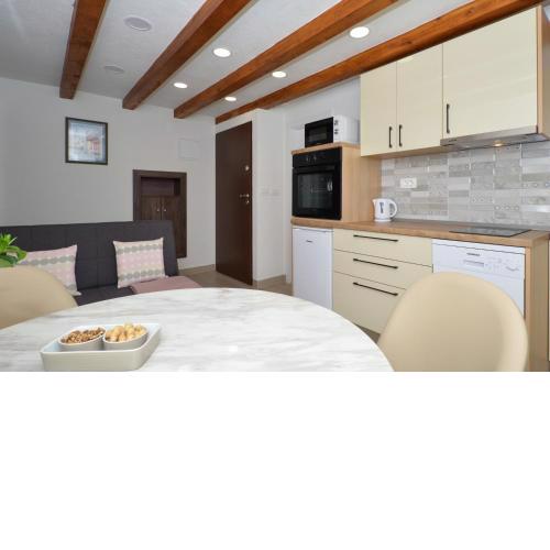 Apartment Sime