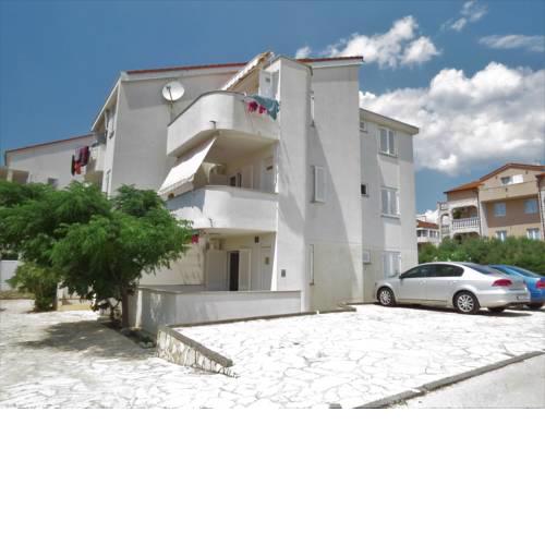 Apartment SINISA