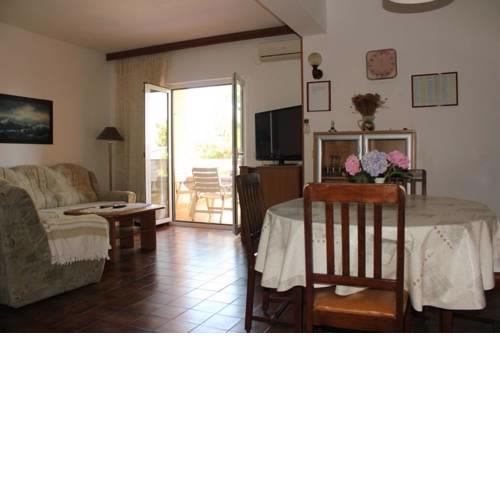 Apartment Slatine 1099c
