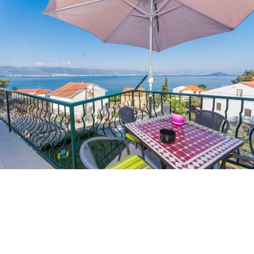 Apartment Slatine 1126b