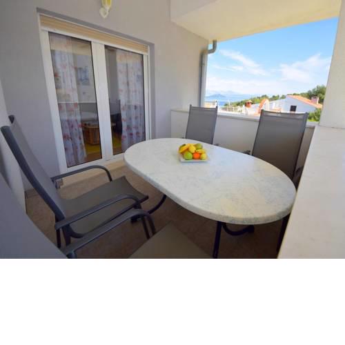 Apartment Slatine 15311d