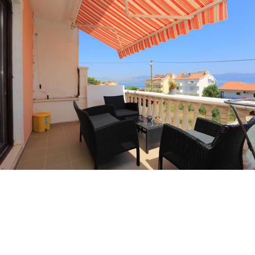 Apartment Slatine 16131c