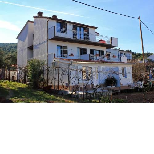 Apartment Slatine 2039b