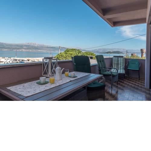 Apartment Slatine 4