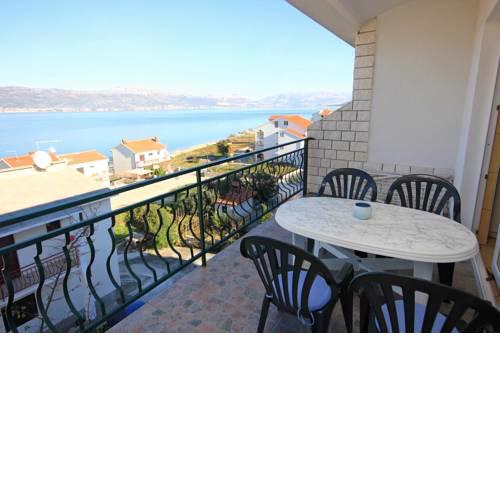 Apartment Slatine 9433b