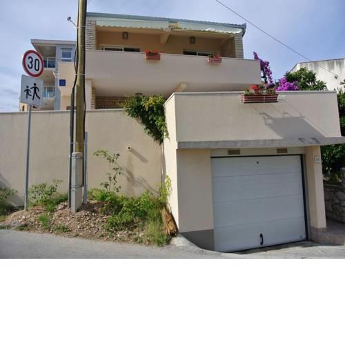 Apartment Snježana