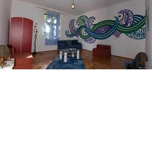 Apartment Sole Macula
