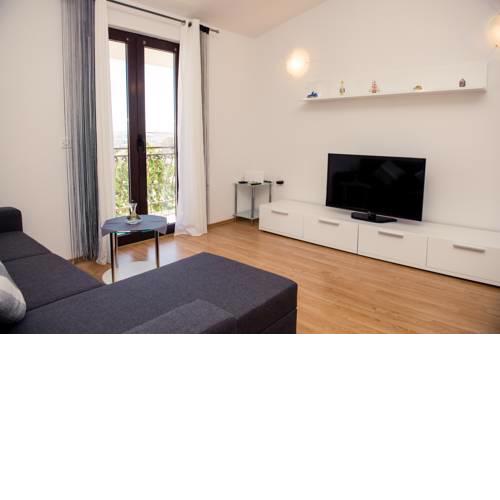 Apartment Solin