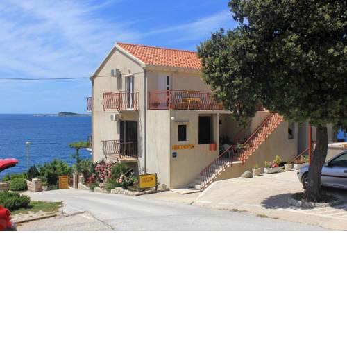 Apartment Soline 8825a
