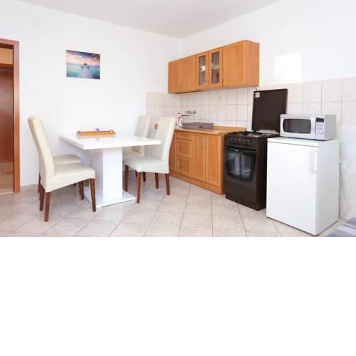 Apartment Split 11518b