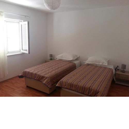 Apartment Split 11518c