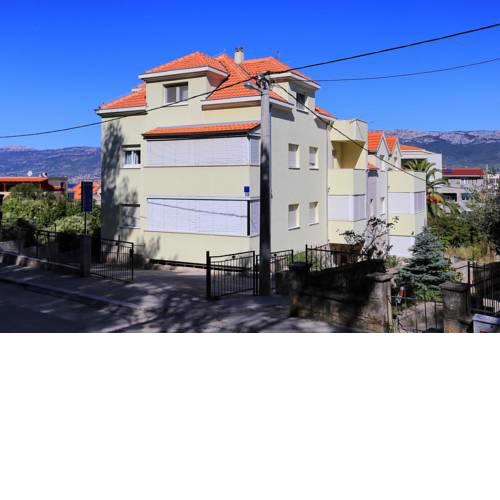 Apartment Split 11623c