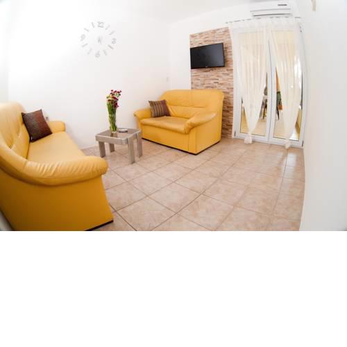 Apartment Srima