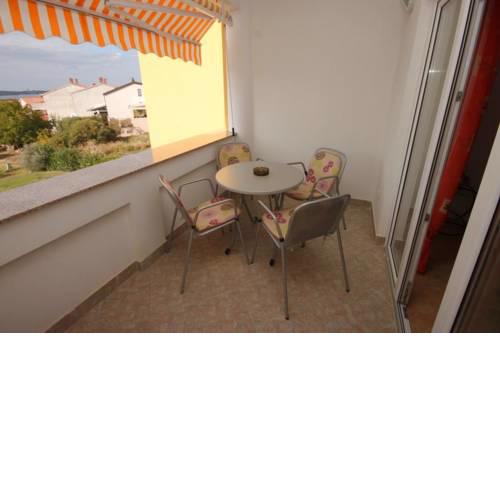 Apartment Stinjan 7423b