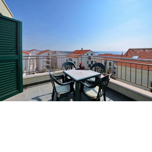 Apartment Stipe