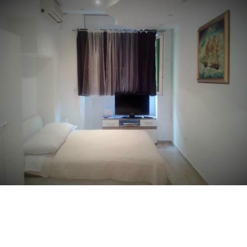 Apartment Stipe