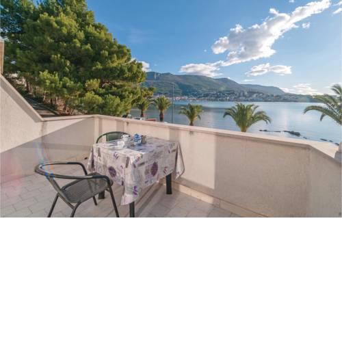 Apartment Stobrec with Sea View 06
