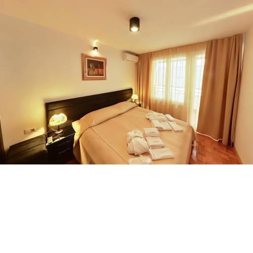 Apartment Suite Theater