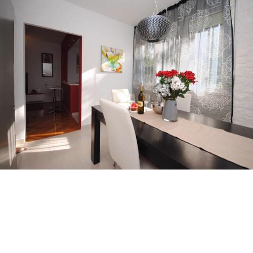 Apartment Sunny