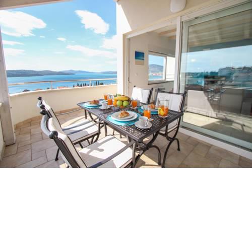 Penthouse apartment Sunset Bay