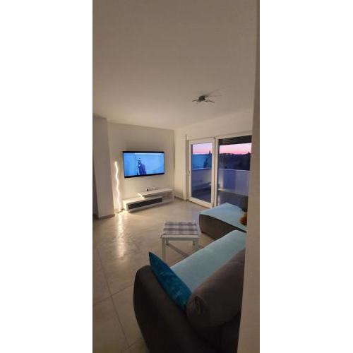 Apartment Sunset with private garage