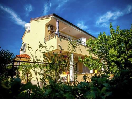 Apartment Svalina 2
