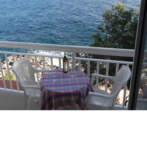Apartments by the sea Sveta Nedilja, Hvar - 11433