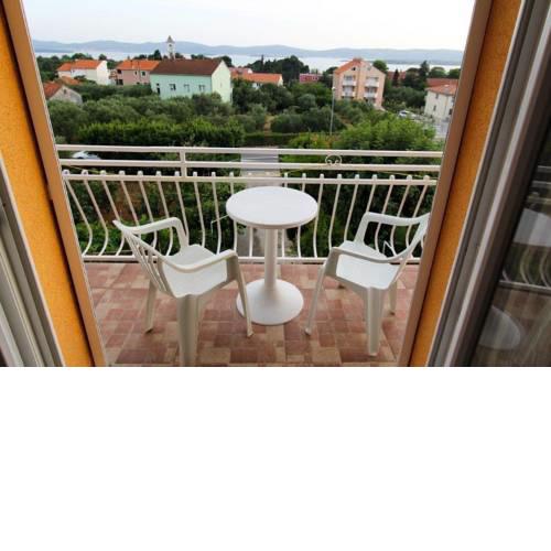 Apartment Sveti Filip i Jakov 14706b