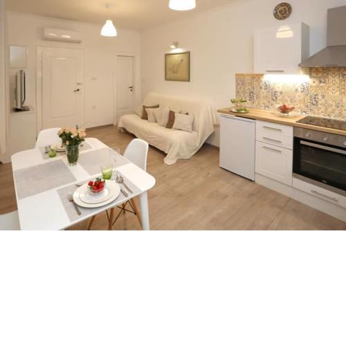 Apartment Terrace - free parking, brand new