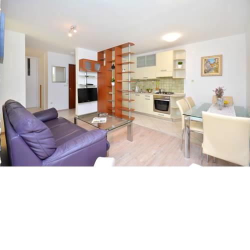 Apartment Tina Split