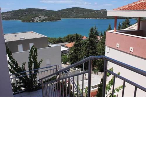 Apartment Tisno 5130b