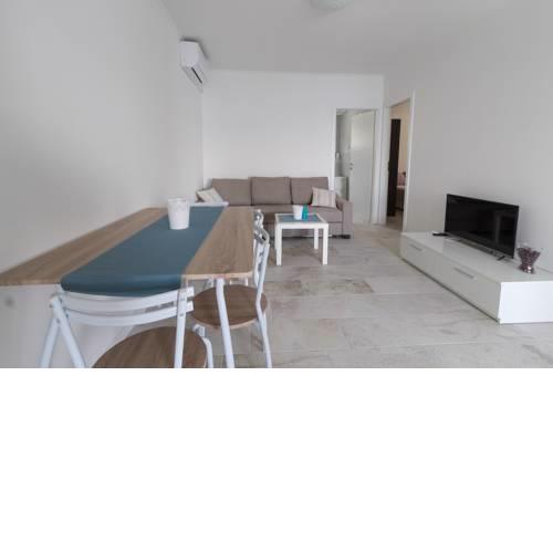 Apartment Tomo