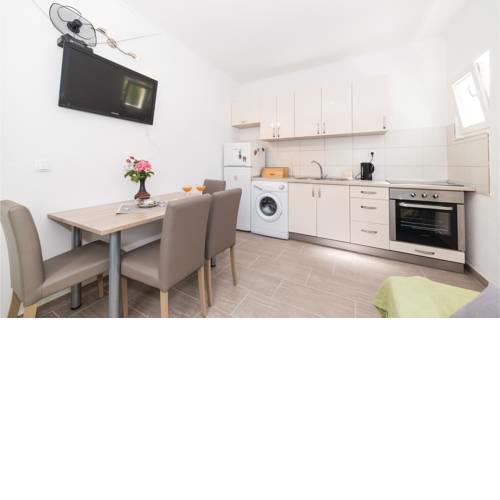 Apartment Trogir I