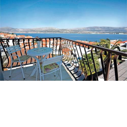 Apartment Trogir *III *